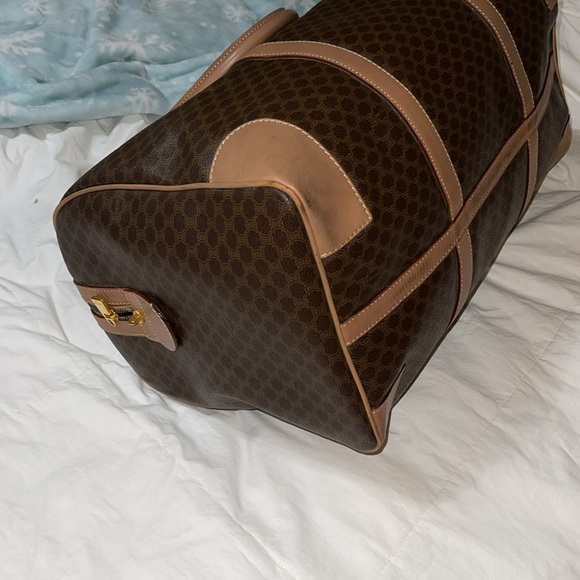 Celine travel bag with lock and keys. Very good condition - Picture 8 of 13